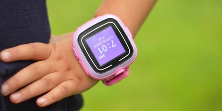 7 Genuine Reasons Why Your Kids Need A Smartwatch